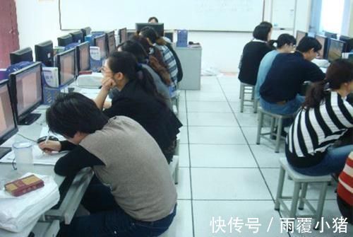 亲妈|爸妈当自己的班主任,是一种什么体验?孩子:第一个倒霉的就是我