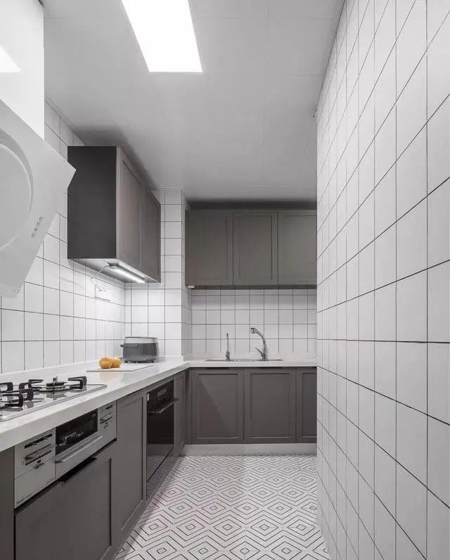 原木色|90平新房,过道、衣帽间太实用了,卫生间装折叠门,超明智!