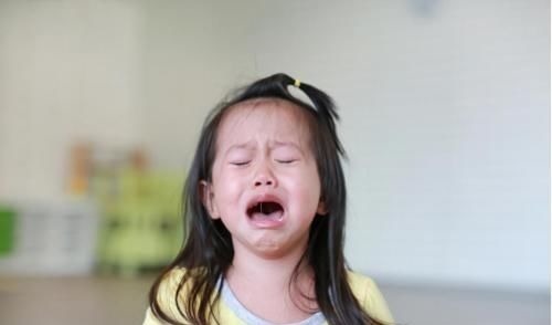 性早熟|孩子身体提前发育,“早熟”会直接影响成长速度,家长别掉以轻心