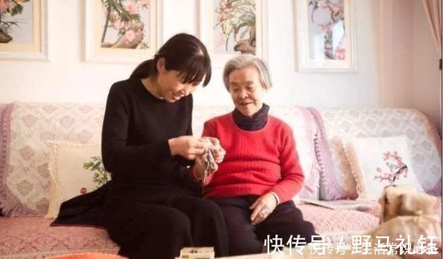 二胎|两个女儿的二胎家庭,30年后有这4大好处,其它家庭只能羡慕!