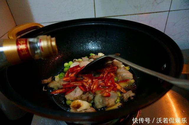 做成|秋季食补就要多吃它,比花菜营养成分还要高,做成干锅特下饭