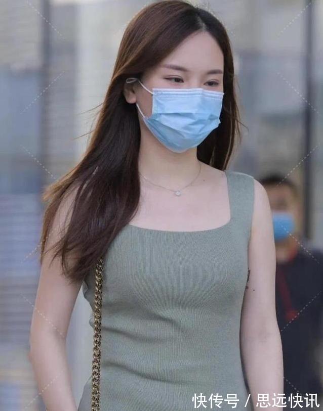 小姐姐 时尚女性夏季的首选炸街神器,方领“包臀裙”,衬托高贵典雅气质