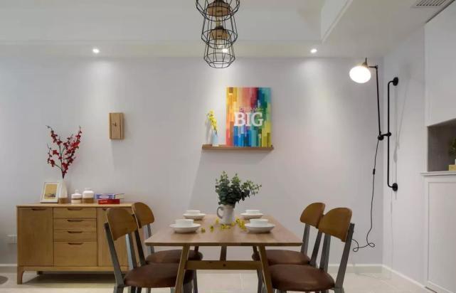 墙面|朋友真会装修,客厅装得这么漂亮,看得我都不想走了!