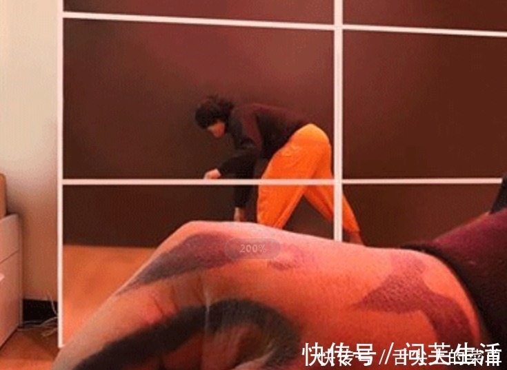 奇迹|泰国小哥cos鸣人召唤通灵兽,将手变成了蛤蟆文太