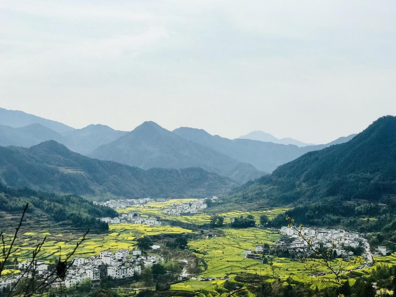 山水|婺源之美，不只是百花的点缀，更是山水与村庄的柔美画卷！