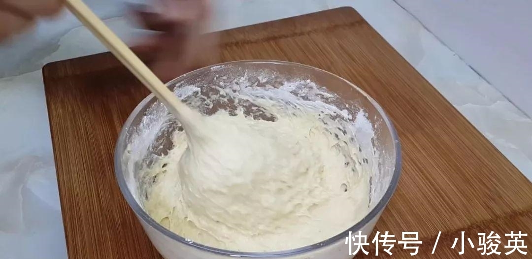 手不沾面|面粉新吃法, 手不沾面, 比油条做法简单, 比馅饼好吃, 越吃越想吃