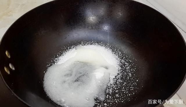 油条不要直接油炸了，锅里一炒，做出特色小零食，出锅孩子都爱吃