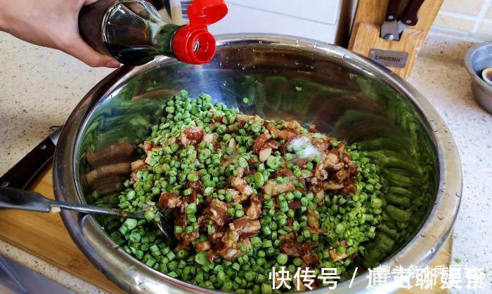 菜馅|秋天,此菜再不吃就过季了,营养极高,一次买5斤,蒸包子吃真香
