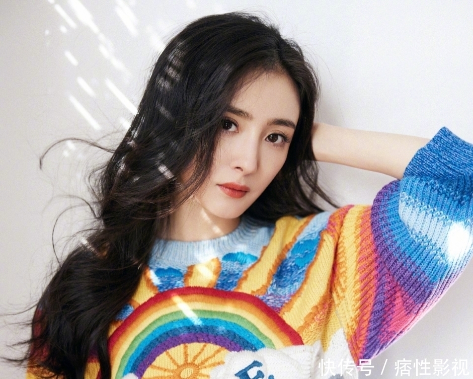 小花 星光大赏已确定嘉宾:85后小花同台比美,吴亦凡王一博没开玩笑?