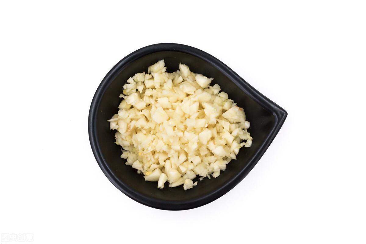 原汁原味|油麦菜怎么做好吃?教你2种技巧和再下4种调料,做出锅比肉还鲜