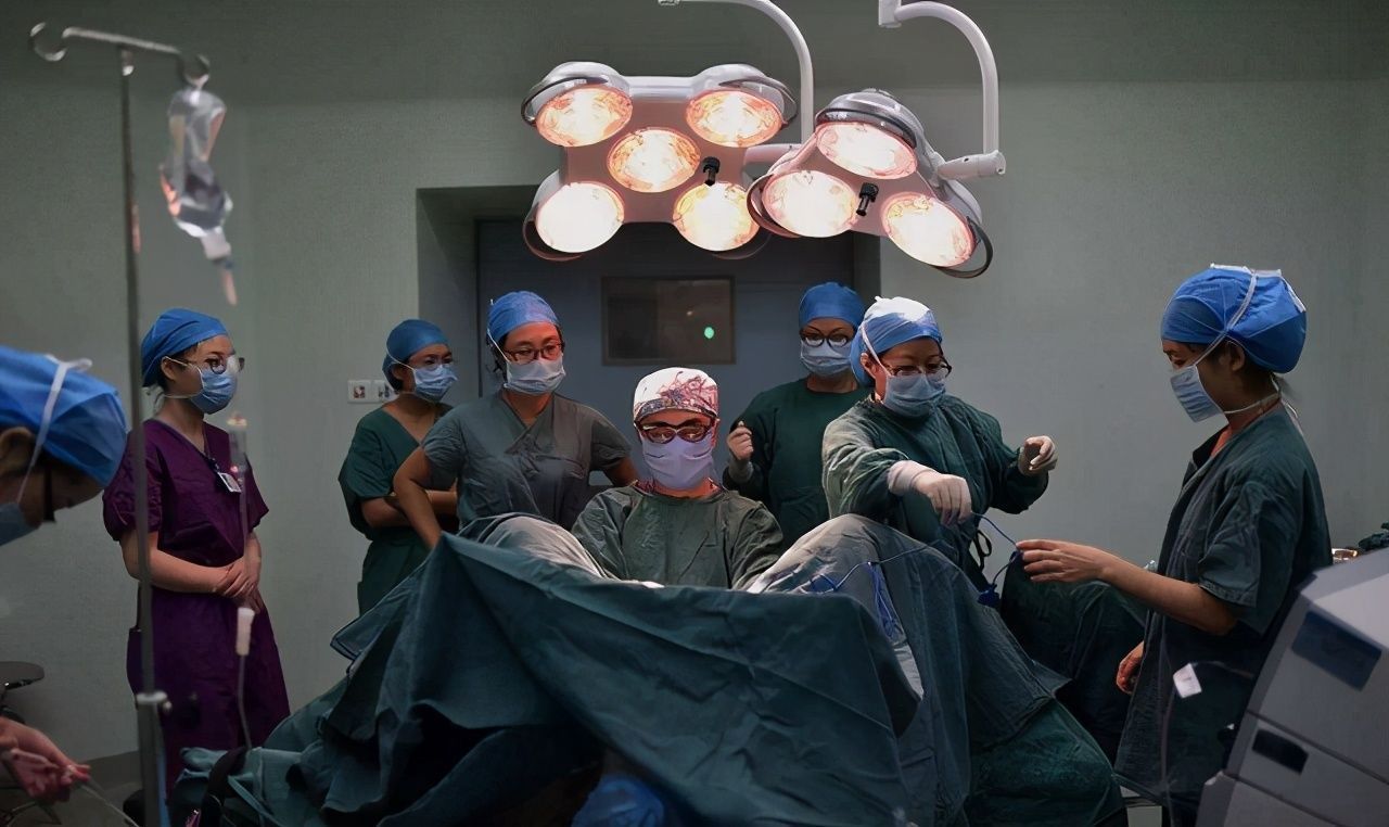 内检|产妇分娩待产,内检碰到男医生,真的太尴尬了