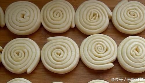 孩子最爱吃的面食,香软酥脆,比花卷包子好吃,放凉也不会硬