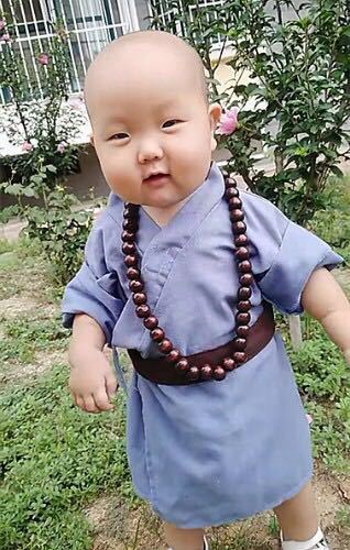 照片|宝妈出门办事,让婆婆照顾3岁宝宝,看到婆婆发的照片,宝妈乐了