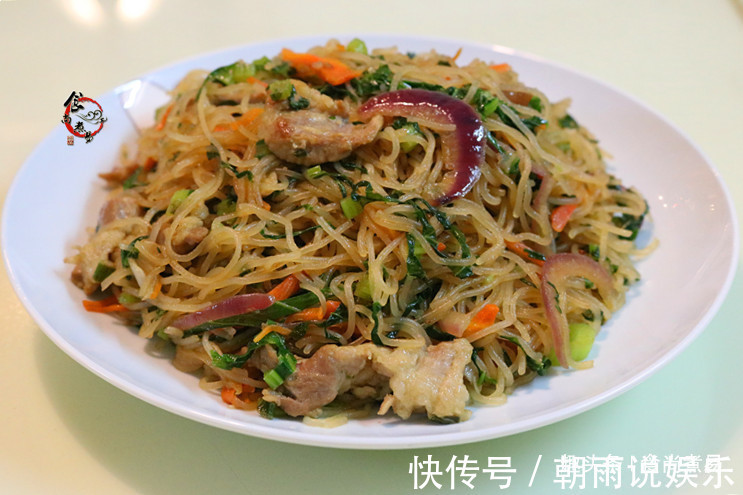 不煲米饭时，我家常吃此款主食，比面条清爽，食材搭配很随意