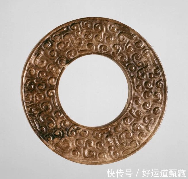 时代|玉佩图案内容丰富,形式多样,雅俗共赏,寄托着美好的愿望