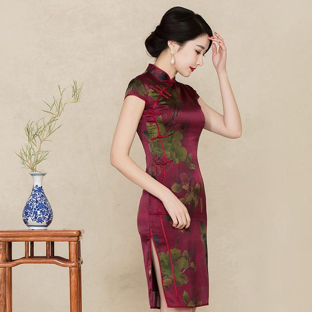 连衣裙|充满复古情怀的香云纱旗袍连衣裙,尽显曼妙的身姿和知性优雅气质