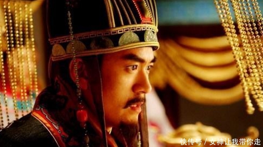 而蔡攸|将军出征,皇帝问:你要何赏赐?将军指着皇帝的妃子:我就要她们