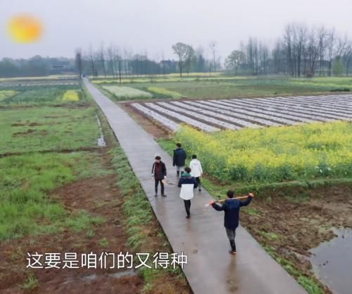 黄磊何炅商量拼床，看到彭昱畅的反应，学霸和学渣的区别很明显