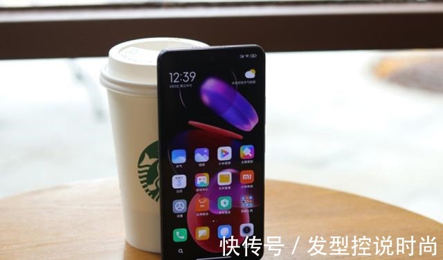 索尼|目前值得购买的三款旗舰机,配置看齐顶级机皇,你会选择谁!