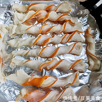 空气炸锅菜谱第二弹?芝士扭扭酥的懒人做法一样美味