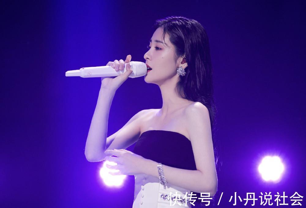 周深|《好聲音》請(qǐng)了四位老學(xué)員當(dāng)導(dǎo)師,但為什么沒(méi)有周深