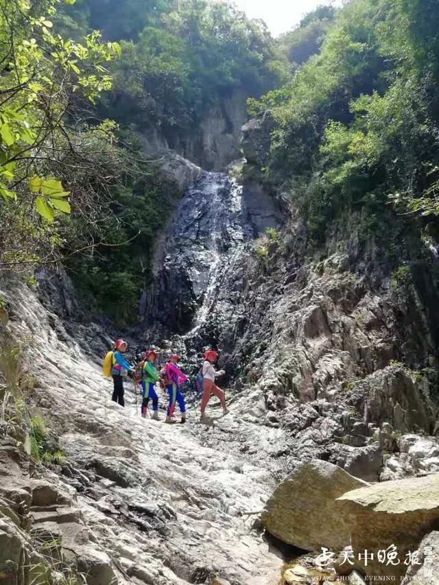 绝壁|探寻天中美景——塔山峡谷