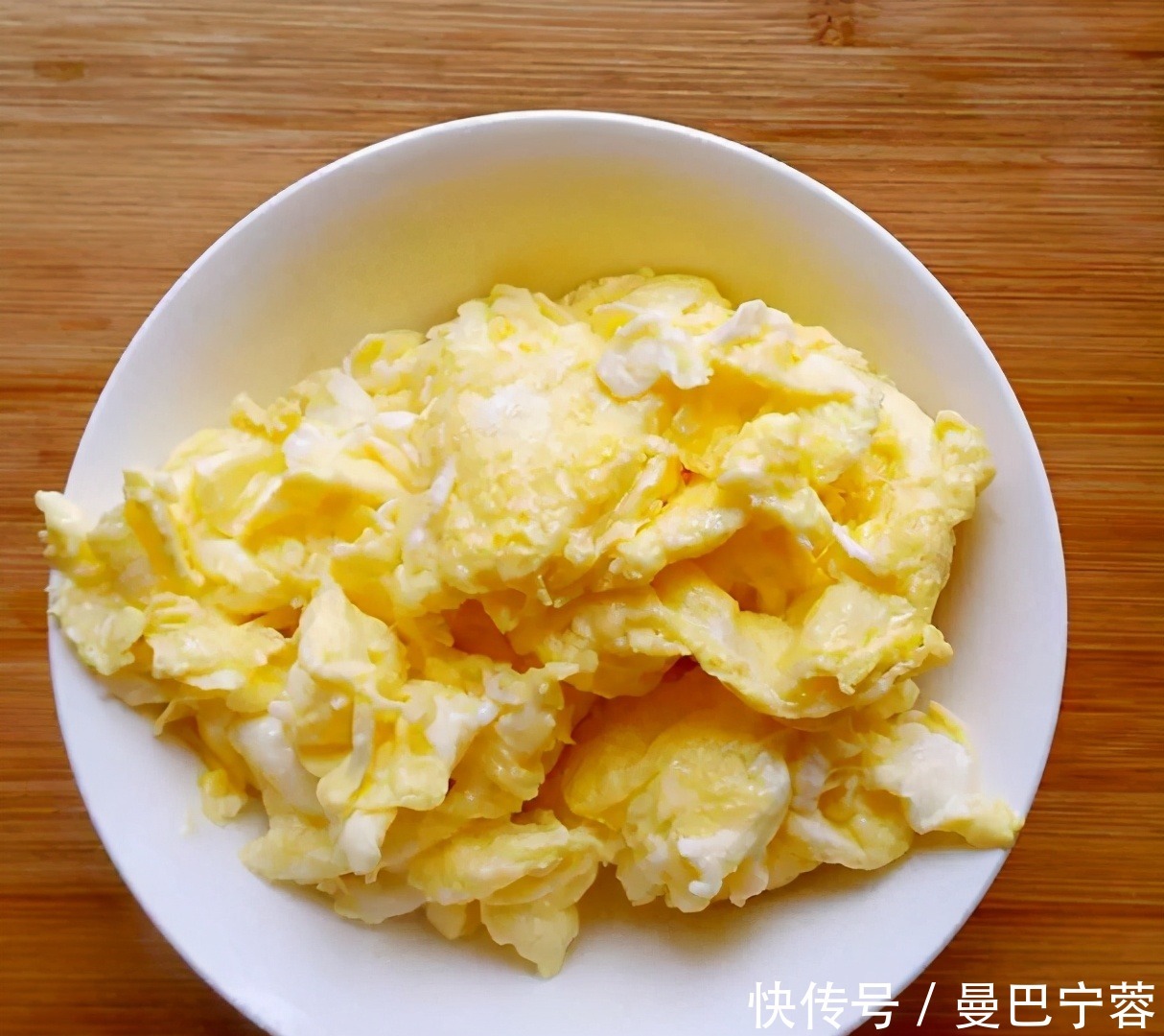 3个鸡蛋2个杏鲍菇,1周给孩子吃2次,补钙补铁比骨头汤还强