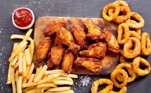 黄曲霉毒素|身体出现“小红点”,八成是肝喊疼了,忠告要忌口