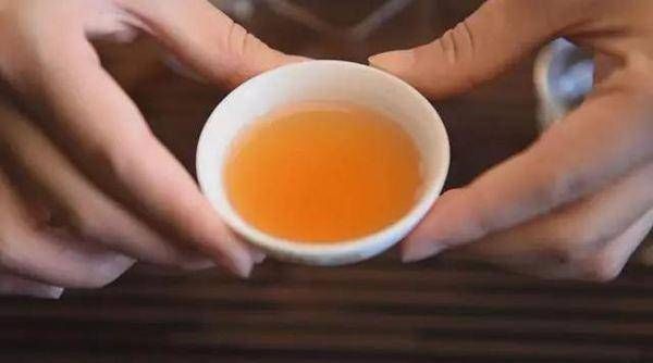 长期不喝茶跟长期喝茶的人，哪种体质更好？医生一次性告诉