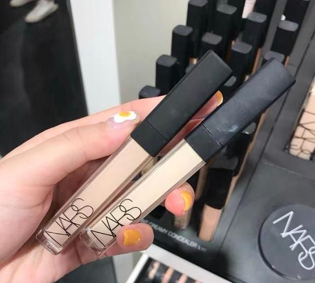 斑点|5款公认好用的遮瑕膏盘点,一抹遮住黑眼圈与斑点,给你白净脸庞