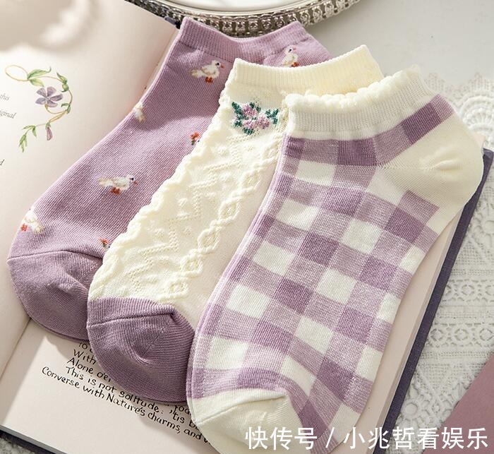 袜子 加厚的袜子就别穿了,看我媳妇脚上穿的,舒适更透气