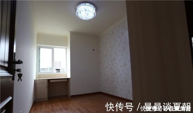 老公|老公硬把阳台改造成卧室,亲戚骂他脑子进水,完工后都夸他机智