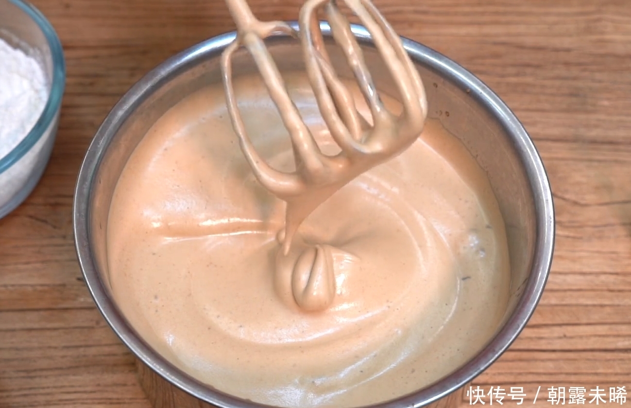 家庭|红糖枣泥糕:详细的家庭做法,记住2个小技巧,蓬松不塌陷,好吃