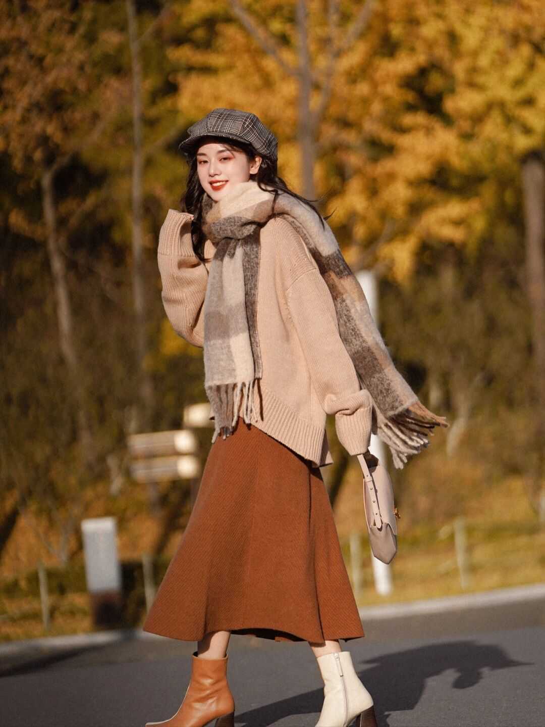 自然色|天冷了,为什么建议“毛衣搭配半身裙”,时髦精们的示范给你答案