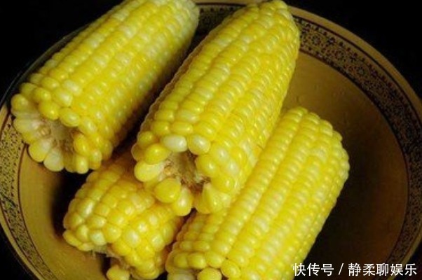 好赚|5块钱一根的烤玉米,成本才几毛钱,这也太好赚了,我要出地摊!