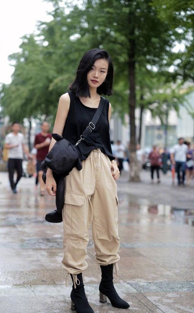 短发|清秀妩媚的短发美女,身穿短款衣装,清凉又时尚