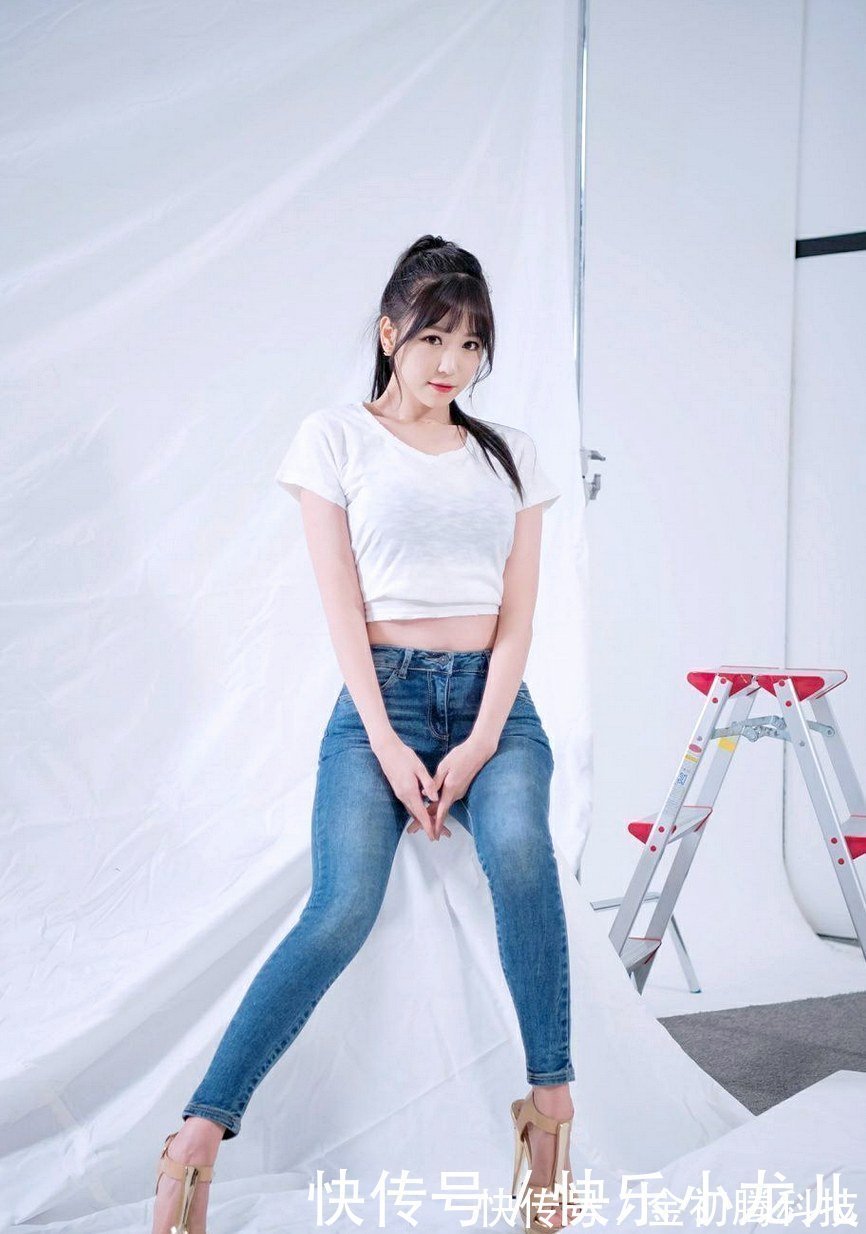 仙气十足|气质温柔的小姐姐,牛仔裤散发女性魅力,仙气十足!