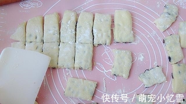 做法|最近迷上做这个低脂小点心,平底锅就完成,做法简单,孩子最爱!