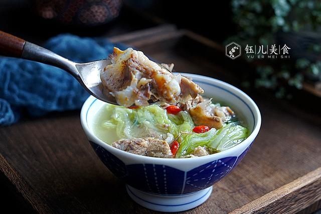 入冬后,5道家常菜要多吃,做法简单又营养,应季而食,顺利过冬