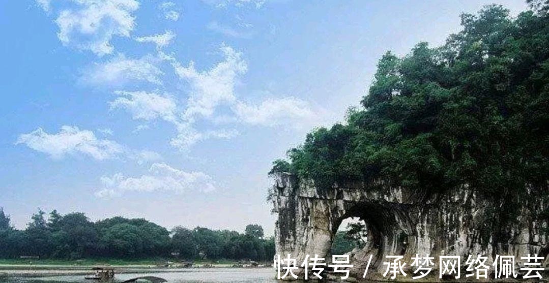 山景|中国以“山水美景”闻名的2座城市，一南一北，你都能想到谁？