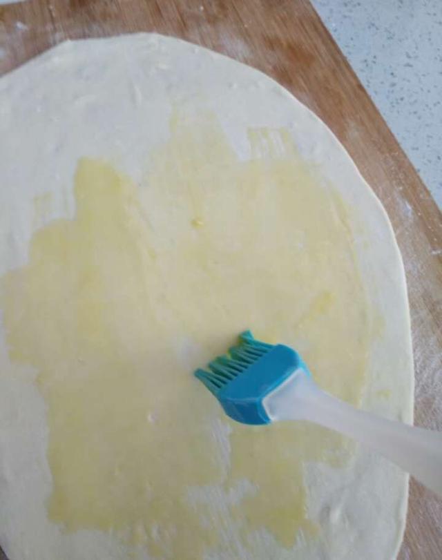 乡下婆婆告诉你一个盐葱饼的新吃法,外酥里嫩,把我都给吃撑了