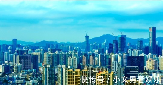 炒房客|二手房出现“抛售潮”？懂行人揭秘缘由，未来三类房子或无人接盘