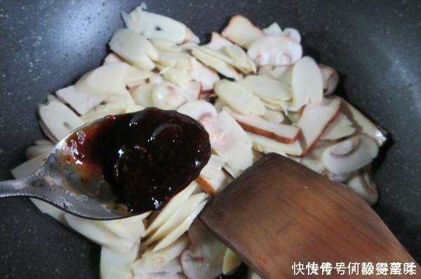 “最通便”的蔬菜被发现,便秘的人要常吃它,隔天能拉出黑臭巨便