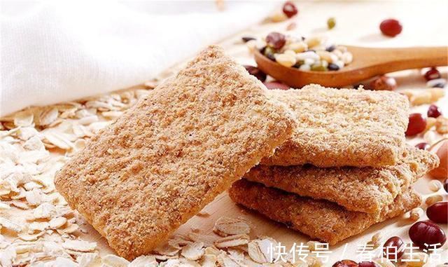 嘴馋|怀孕后变嘴馋,是否为胎儿生长需要?馋归馋,有四种零食要少吃