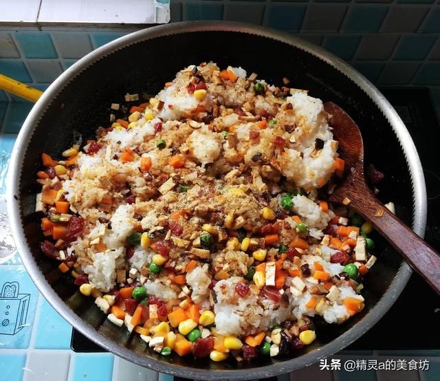 早餐首选“它”，比包子馒头都简单，营养特丰富，做一锅吃一周