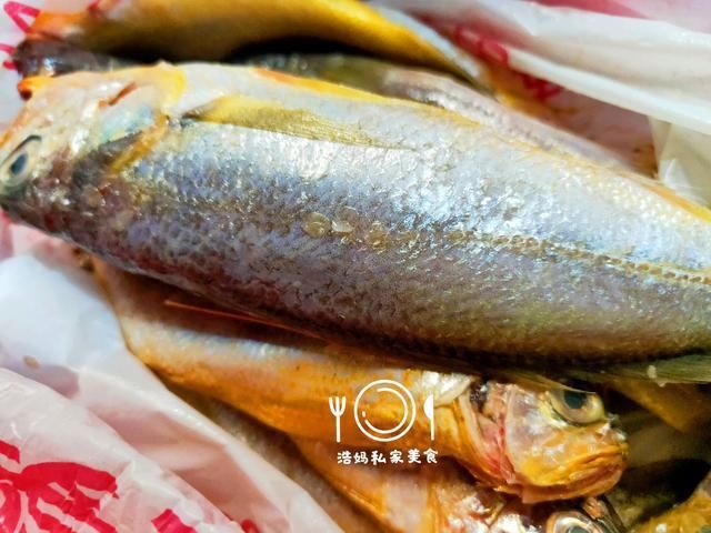  外壳|黄花鱼不要只红烧，八块钱炸一大盘，外壳酥脆肉质肥嫩，香掉牙