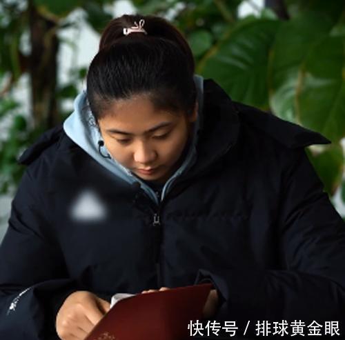 高意|高意回顾2021!不谈国家队经历,只感谢上海女排,新周期恐难再入