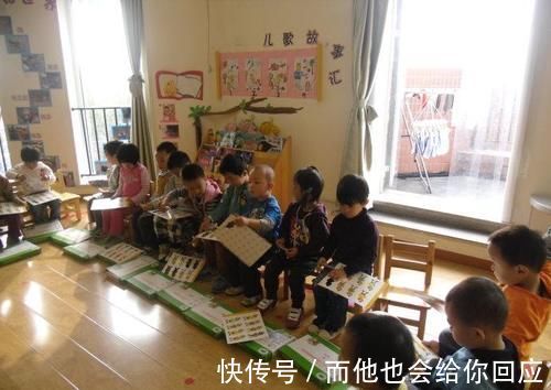 回家|表现好被老师贴贴纸奖励,回家后妈妈大喊心疼:咋不贴她自己脸上