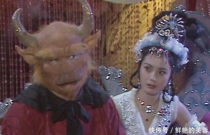 难怪牛魔王2年不回芭蕉洞,你看看玉面狐狸身上有啥东西?