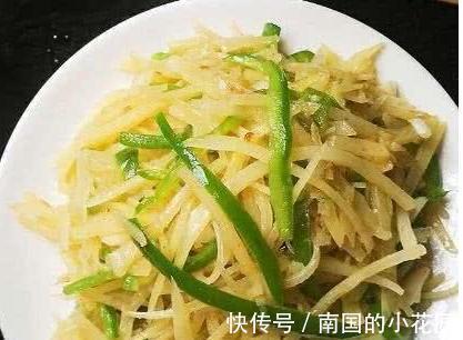 土豆丝|炒土豆丝时，先放醋还是后放醋？很多人都做错了，难怪不好吃！